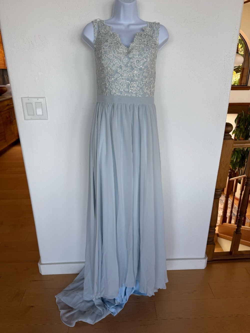 Light Blue Grey Lace Bridesmaid Dress Gown Small NWOT